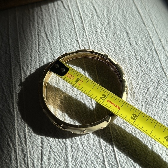 Joan Boyce signed enamel crystal bangle bracelet cream clamper hinged 5488 Y - Picture 4 of 7